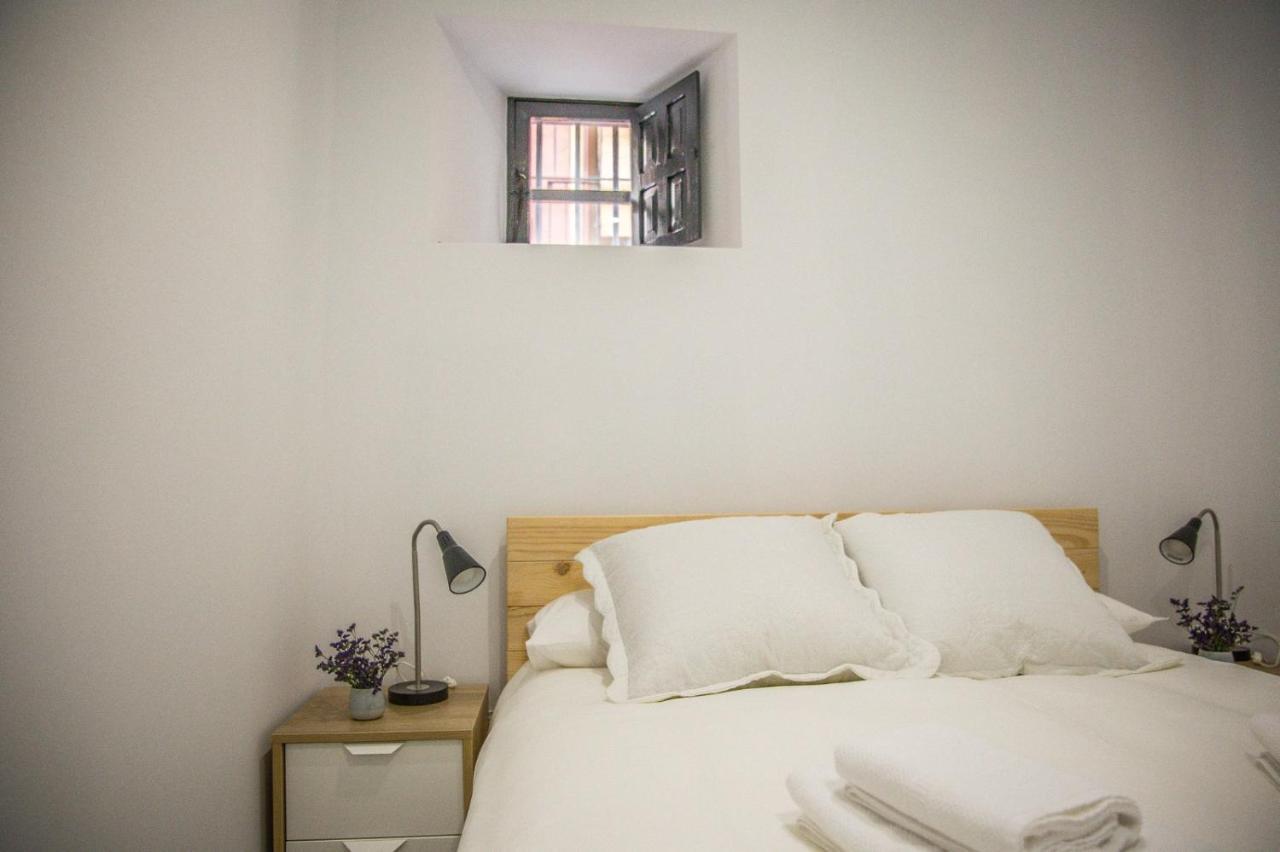 Corral Del Conde Apartment Sevilla Bagian luar foto